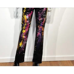 JONONE - Peinture à l'acrylique sur vêtements "A Wild Time" 160x50x40cm - 2017